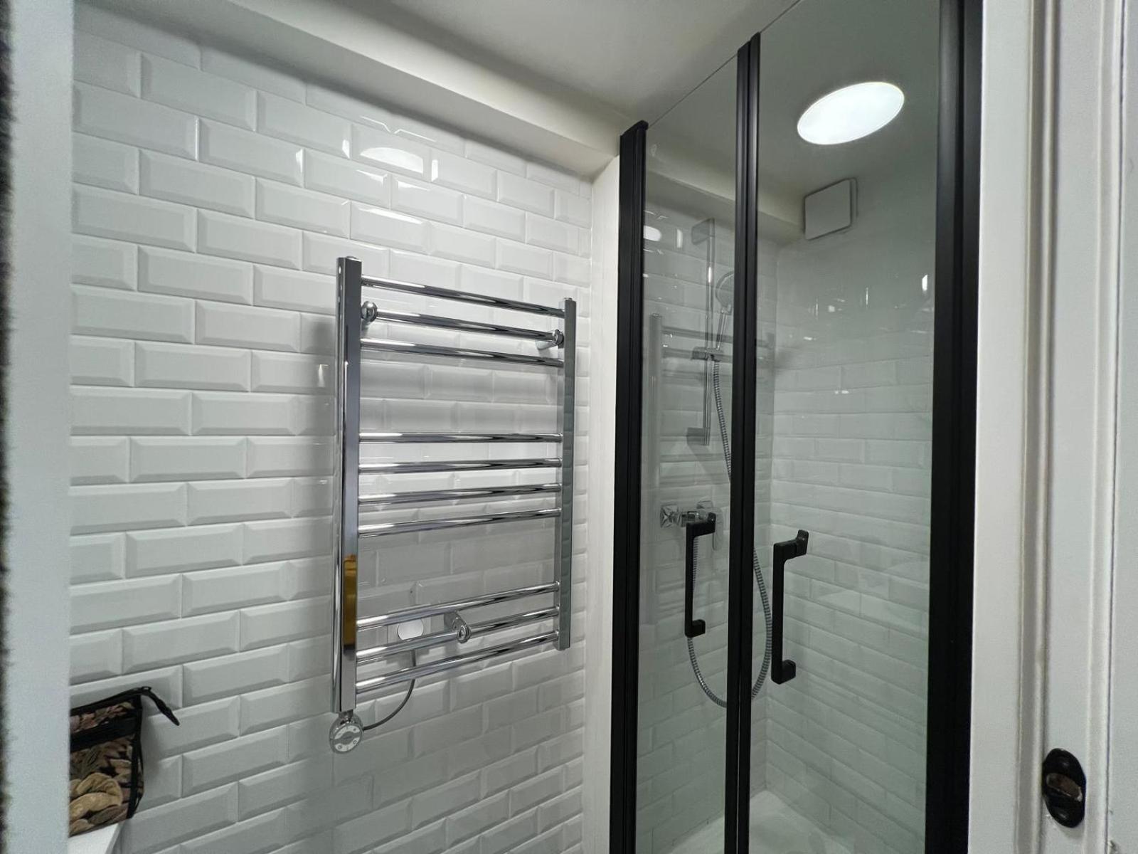 Appartement Design Quartier Montmartre-Sacre-Coeur! Paris Xviiie Экстерьер фото